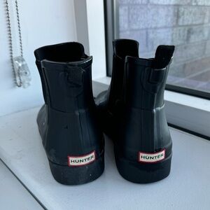 Women's Refined Slim Fit Chelsea Boots